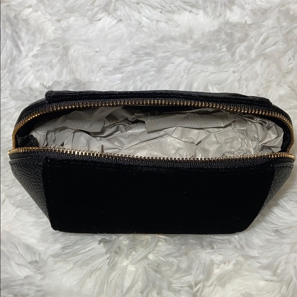 Lauren Ralph Lauren Carlisle Cosmetic Case… - Picture 5 of 5